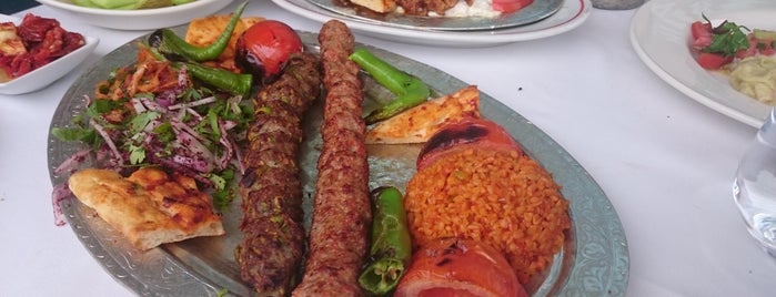 Hamdi Restaurant is one of Lugares favoritos de Raif.