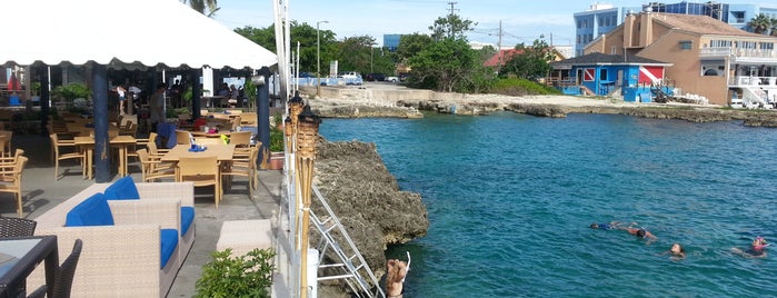 Restaurants good 4 snorkeling  Cayman