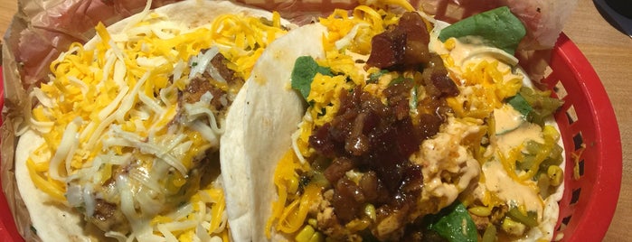 Torchy's Tacos is one of Locais curtidos por Wednesday.