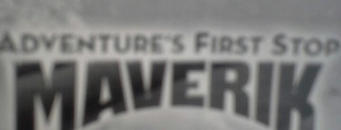 Maverik Adventures First Stop is one of Locais curtidos por Bryan.