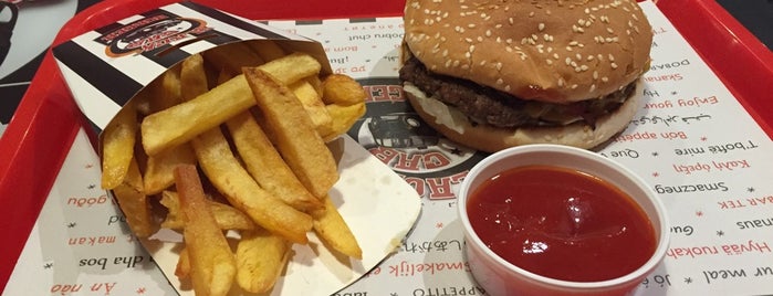 Black Cab Burger is one of Krisztian : понравившиеся места.