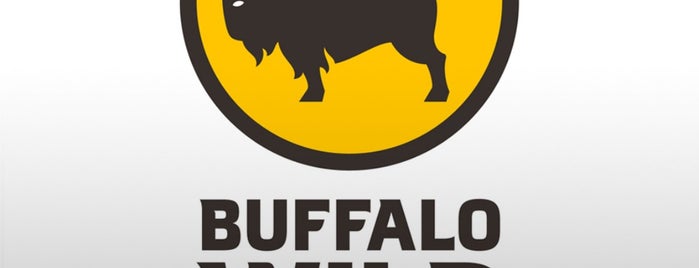 Buffalo Wild Wings is one of สถานที่ที่ funky ถูกใจ.