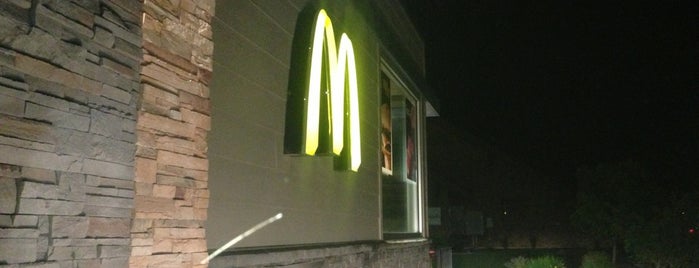 McDonald's is one of Lieux qui ont plu à Rachel.
