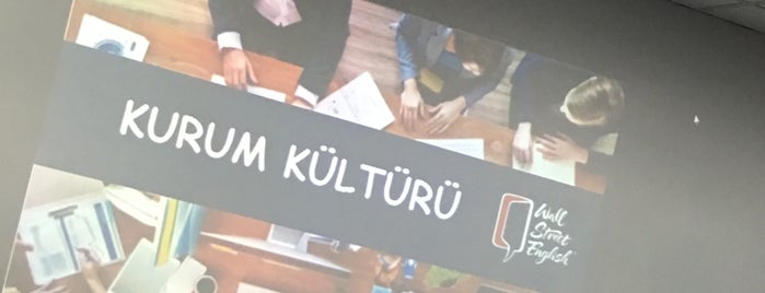 Wall Street English Genel Müdürlük is one of สถานที่ที่ Baris ถูกใจ.