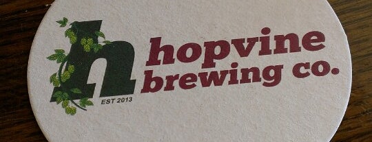 Hopvine Brewing Company is one of Lugares favoritos de Katarina.