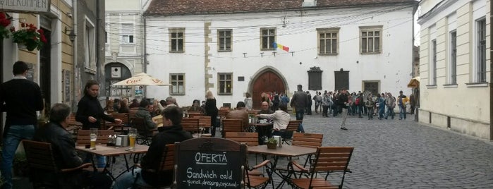 Galeria Casa Matei is one of Cluj.