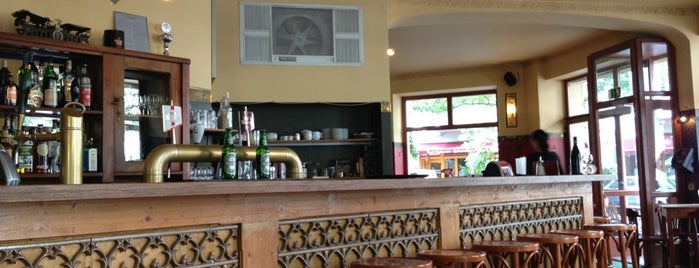 Café Restaurant Osswald is one of สถานที่ที่บันทึกไว้ของ Mike.