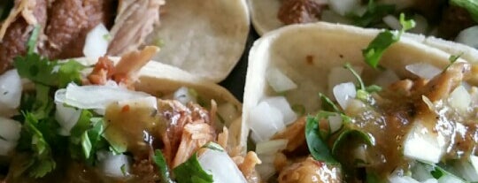 Tacos Don Chente is one of Justinさんのお気に入りスポット.