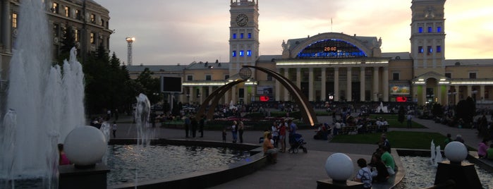 Залізничний вокзал «Харків-Пасажирський» is one of Евгения 님이 좋아한 장소.