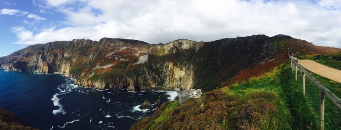 Slieve League Cliffs is one of Emilyさんのお気に入りスポット.