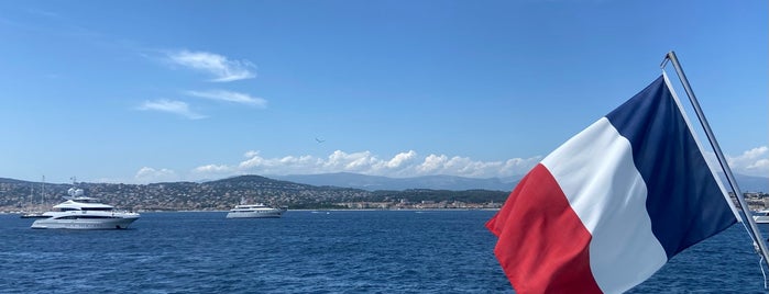 Bateau des Îles de Lerins is one of Cannes.