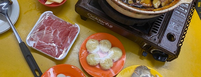 Qi Xiang Chicken Pot 奇香鸡煲 is one of Singapore Food 2.