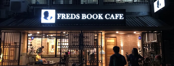 Freds Book Cafe is one of Posti che sono piaciuti a Kevin.