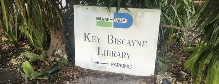 Key Biscayne Branch Library - Miami-Dade Public Library System is one of Tempat yang Disukai Aristides.