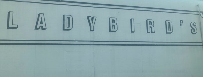 Ladybirds is one of Lugares favoritos de Andrew.