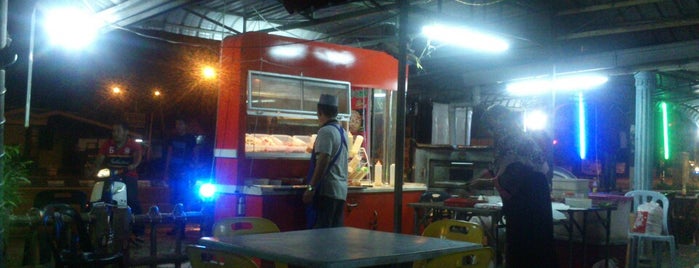 Islam Pizza By Tasha is one of @Kota Bharu, Kelantan.