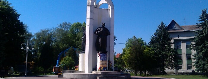 Пам'ятник Будителям is one of Lugares favoritos de Андрей.