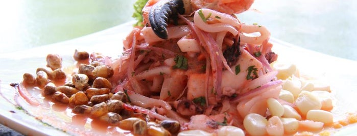 Restaurant Cevichela is one of Peruanos.