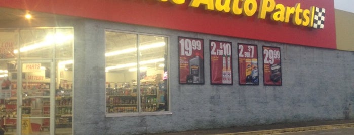 Advance Auto Parts is one of สถานที่ที่ Jackson ถูกใจ.