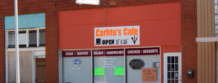 Carlito's Cafe is one of สถานที่ที่ Jimmy ถูกใจ.