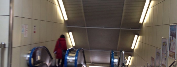 JR Platforms 3-4 is one of Station.