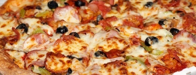 Papa John's Pizza is one of Locais curtidos por Erwin.