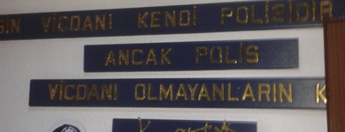 Ankara Emniyet Müdürlüğü İstihbarat Şube Müdürlüğü Y Büro Amirliği is one of Orte, die Mustafa gefallen.