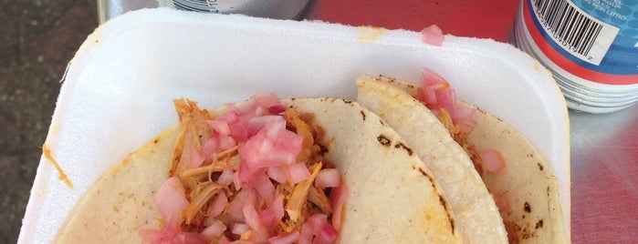 Tacos De Cochinita is one of Cancun.
