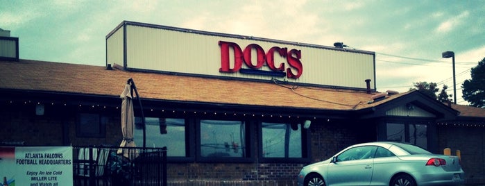 Doc's Wines & Spirits is one of Tempat yang Disukai Alex.