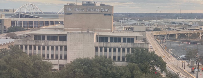 Courtyard by Marriott Dallas Downtown/Reunion District is one of Alexander 님이 좋아한 장소.