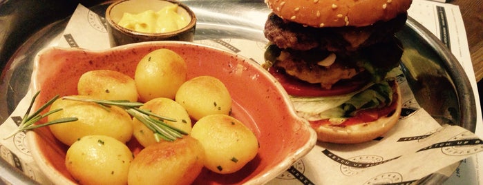 Ketch Up Burgers is one of Posti che sono piaciuti a Татьяна.