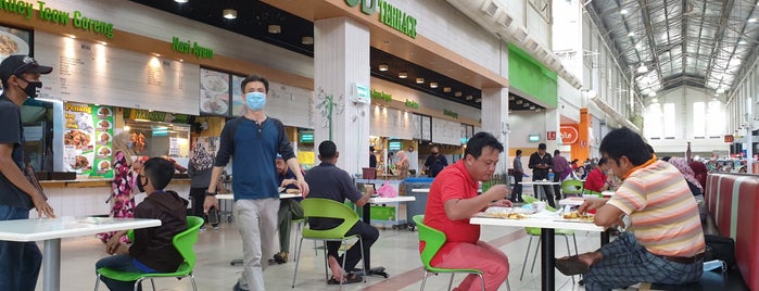 Food Court Giant Seksyen 13 is one of jalan2 cari makan seksyen 13 shah alam.