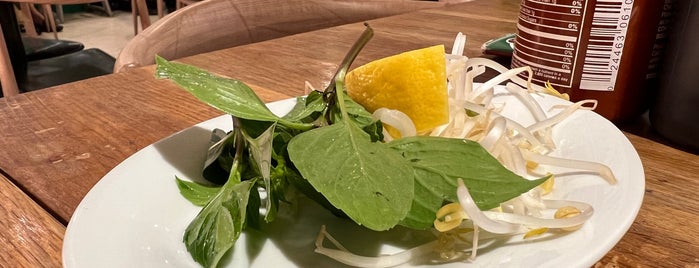 Phở Hòa is one of Healthy Places.