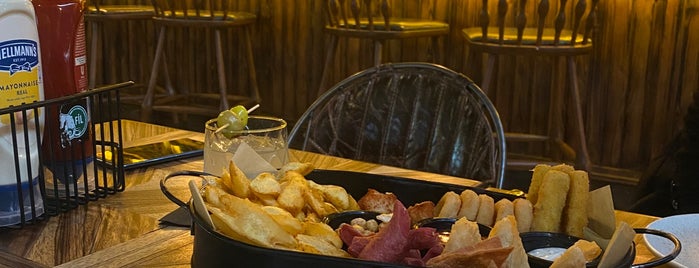 Fil Bar & Bistro is one of İstanbul.