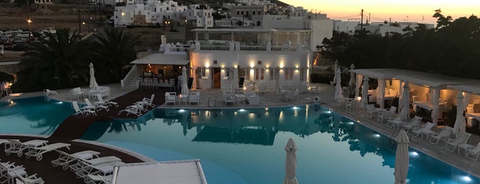 Chora Resort Hotel & Spa Folegandros is one of Mis lugares favoritos.