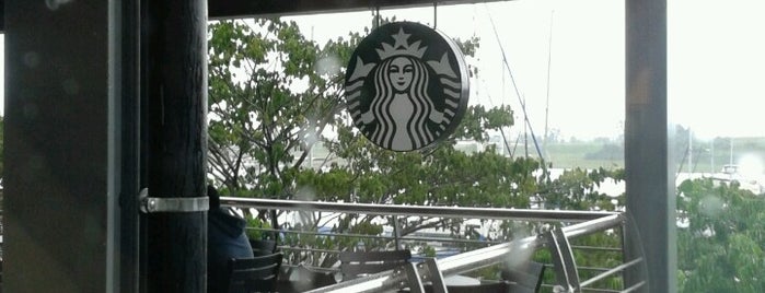 Starbucks is one of Locais curtidos por ꌅꁲꉣꂑꌚꁴꁲ꒒.