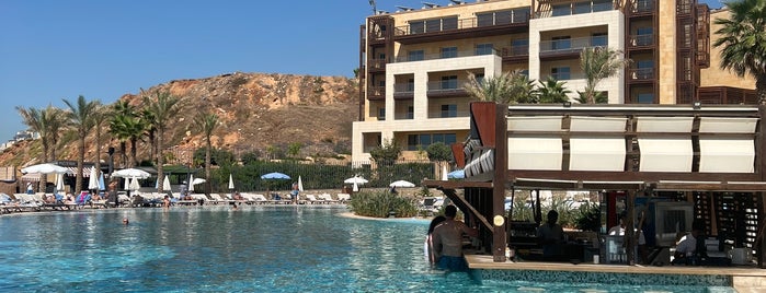 Kempinski Summerland Hotel & Resort is one of Beirut.