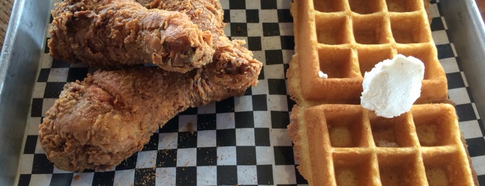 Streetcar Merchants Of Fried Chicken, Doughnuts & Coffee is one of Fried Chicken NOW.