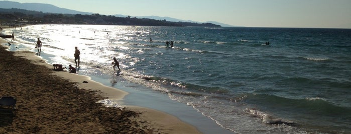 Tsilivi Beach is one of ΖΑΚΥΝΘΟΣ <3.