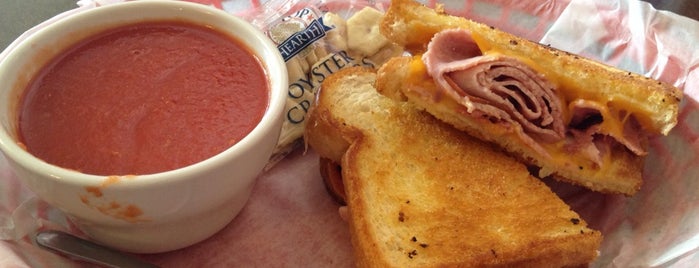 Tom+Chee is one of Gregg’s Liked Places.