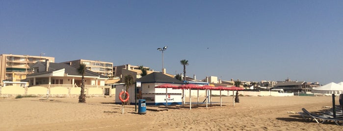 Playa La Roqueta is one of Mauro'nun Beğendiği Mekanlar.