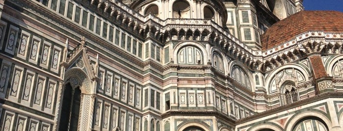 Duomo di s.miniato is one of Lugares favoritos de Murat.