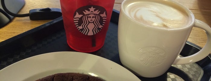 Starbucks is one of Markoさんのお気に入りスポット.