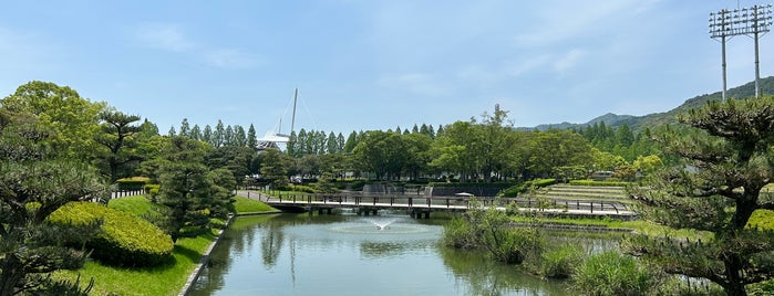 維新百年記念公園 is one of yama.