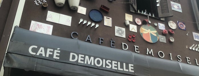 Café Demoiselle is one of Bares.