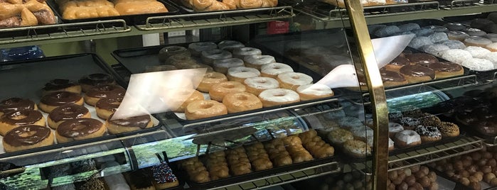 Donut Hut is one of CityPages Top 10 Donut Shops.