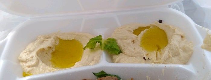 Zaatar Shawarma Falafel Station is one of Adolfoさんのお気に入りスポット.