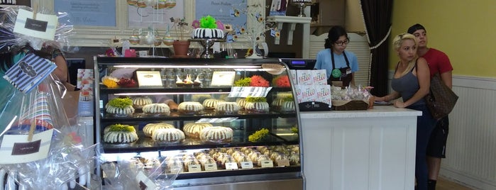 Nothing Bundt Cakes is one of Lugares guardados de Val.