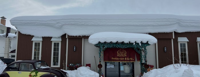 洋食とcafeじゅんぺい is one of Tempat yang Disukai Tamaki.