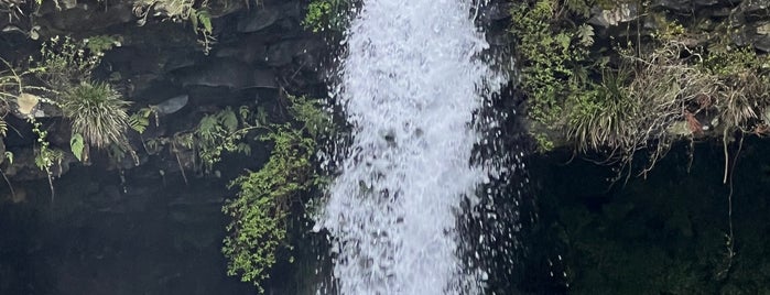 Jimba Falls is one of あ.